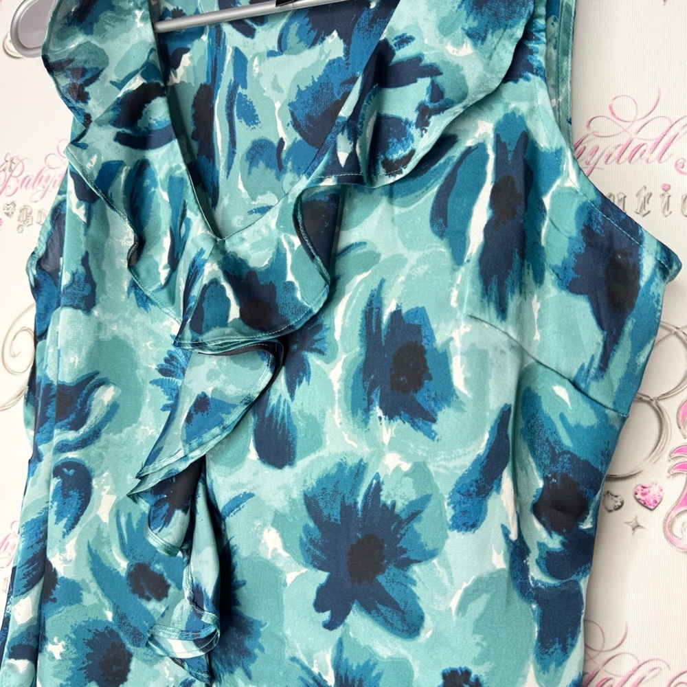 Ann Taylor tank top ruffle frilly Floral Sleeveless Blouse in Blue and Green - Picture 11 of 12